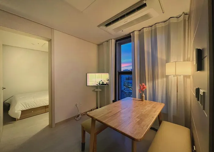 Luminouse X2 Apartment *